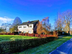 Imagen sin descripción, 3 de 32, botón