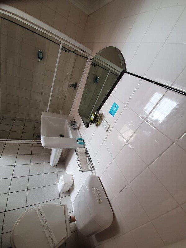 Regadera en el baño