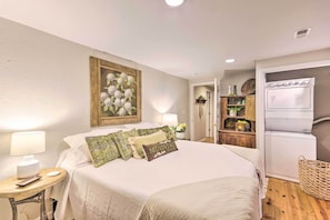 2 habitaciones, escritorio, internet y ropa de cama 