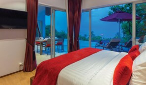 2 bedrooms, in-room safe, iron/ironing board, WiFi