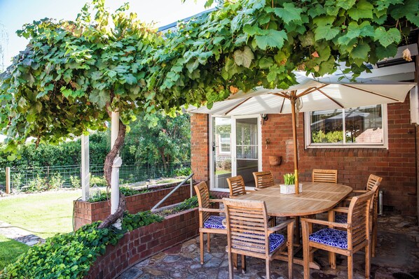 Cottage | Terrace/patio