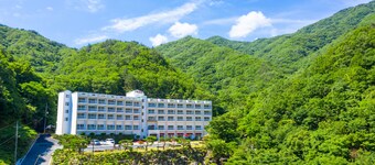 Junsung Resort