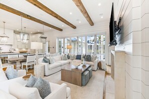 TV, fireplace, stereo - 'Rees on Wiregrass' | Private Pool, Golf Cart, Carriage House | Lake District, WaterColor, FL (Santa Rosa Beach)