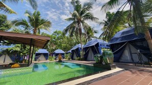 Pool Access Tented Room | Desk, free WiFi, bed sheets - Moonshine Resort Chumphon (Chumphon)