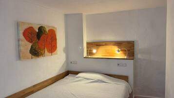 1 Schlafzimmer, Bügeleisen/Bügelbrett, Reisekinderbett, kostenloses WLAN