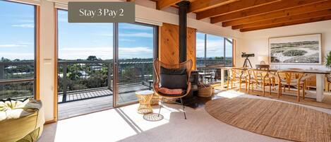 Smart-TV, Kamin, Streaming-Dienste