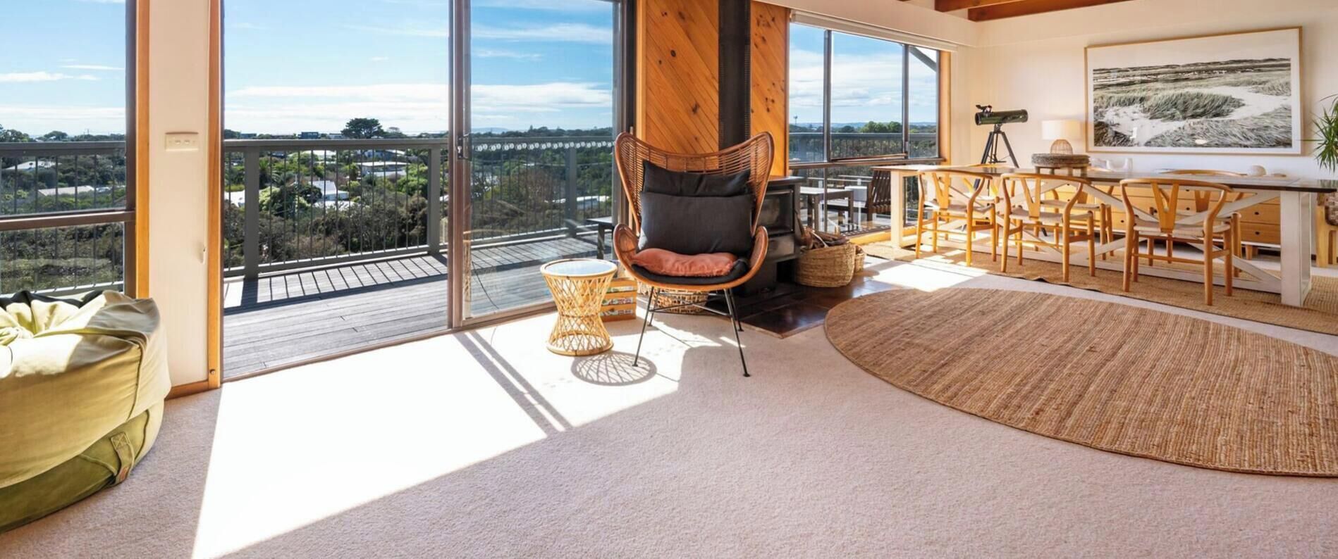 智能电视、壁炉、流媒体服务