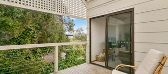 Koonya Treetops with Cedar Spa