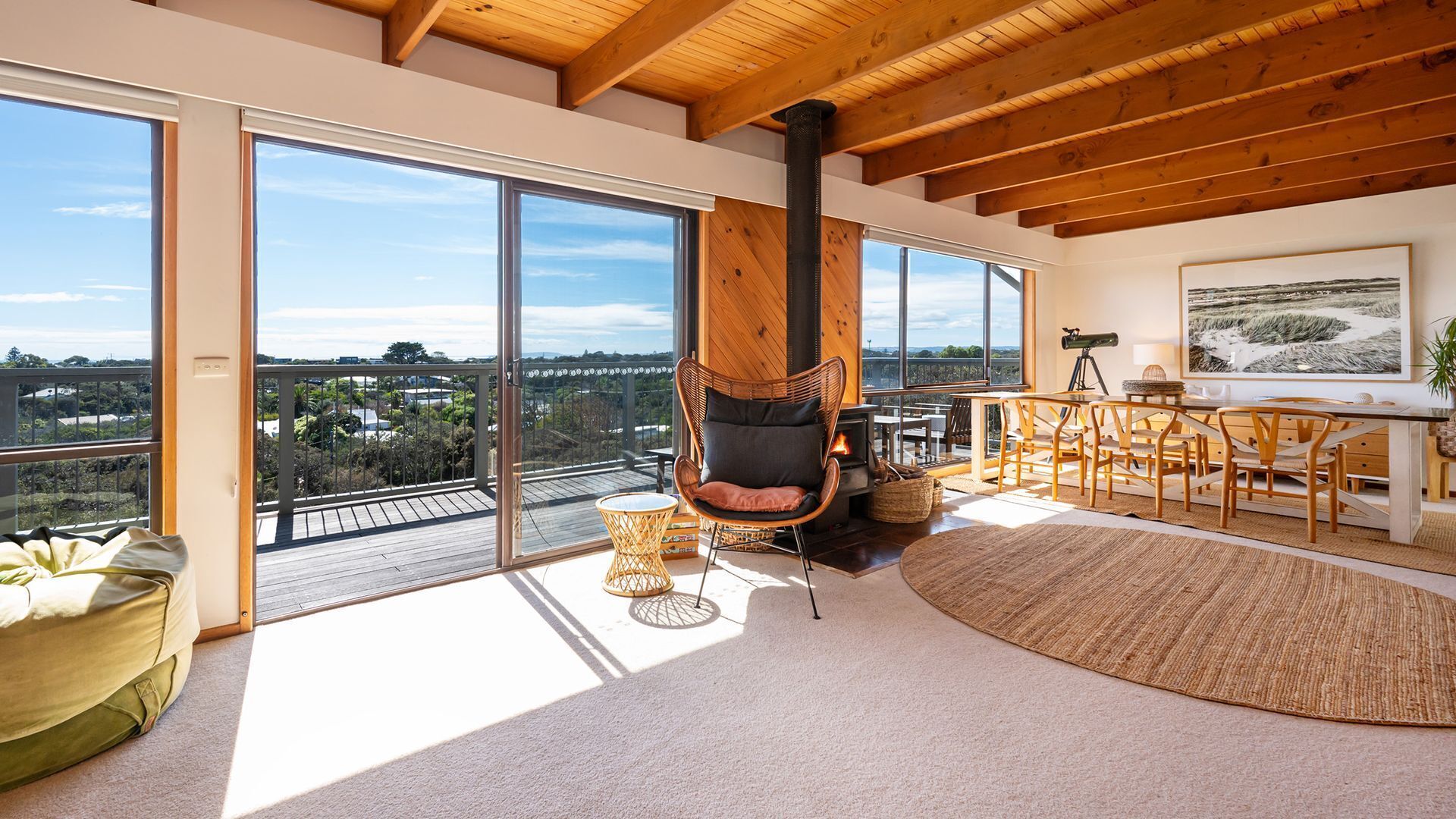 Smart TV, lareira, serviços de streaming