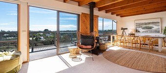 Pet Friendly - Koonya Treetops with Cedar Spa