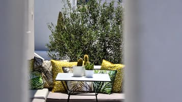 Deluxe Double Room | Balcony view