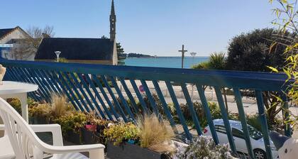 Bel Appartement Balcon vue mer au Centre de Concarneau