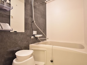 Apartment (104) | Bathroom | Separate tub and shower, deep soaking tub, free toiletries, hair dryer