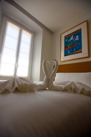 In-room safe, free WiFi - Central Roomss (San Sebastián)