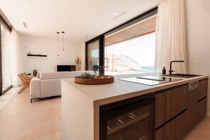 Exclusive Villa, Ground Floor | Private kitchen | Full-size fridge, microwave, oven, stovetop - Nuez Villas (Sitia)