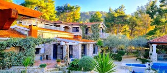 Apartment "Dream"in a villa with private enter, terrace, garden, swimmig pool.
