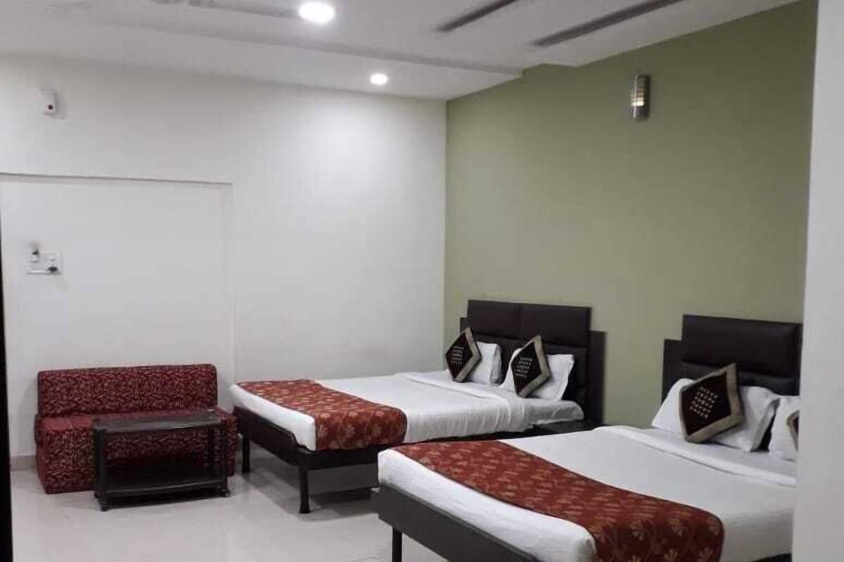 Family Room | WiFi (free)