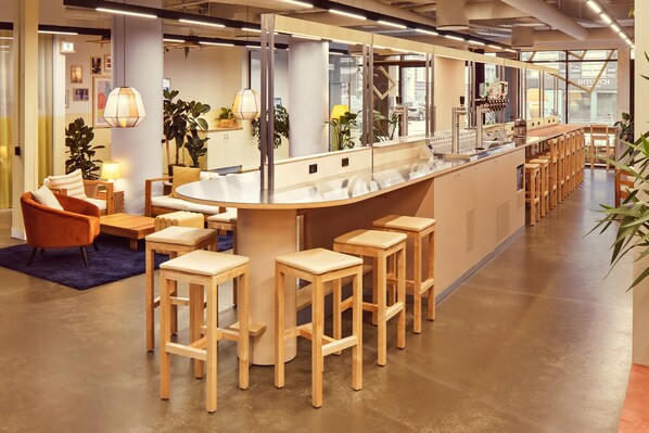 Bar (on property) - Cityhub Copenhagen (Copenhagen)