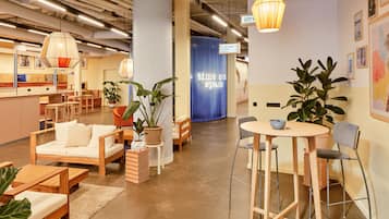 Khu tiếp khách ở sảnh