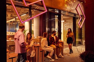 酒吧（店内）