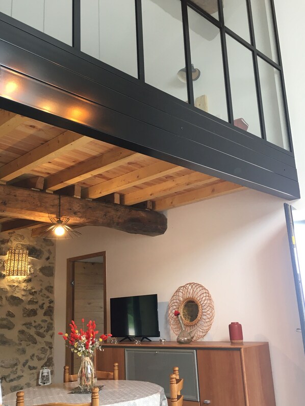 Dining - Charming stone house in the countryside (Céret)