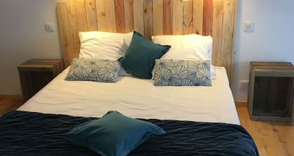 Charmante maison en pierre Ă  la campagne