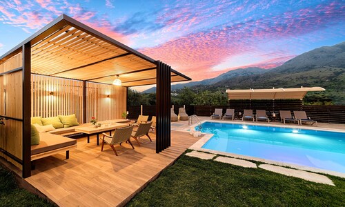 Cretan Sunrise Villa | HEATED Pool