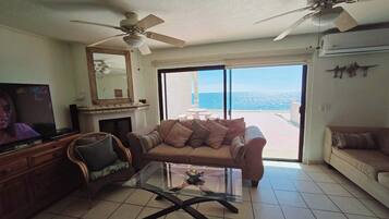 TV, fireplace, DVD player, offices