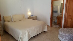 3 makuuhuonetta, silitysrauta/-lauta, Wi-Fi, vuodevaatteet