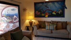 TV, fireplace, DVD player, offices - Casa Escuela beachfront Las Palmas Mirador beach (Puerto Penasco)