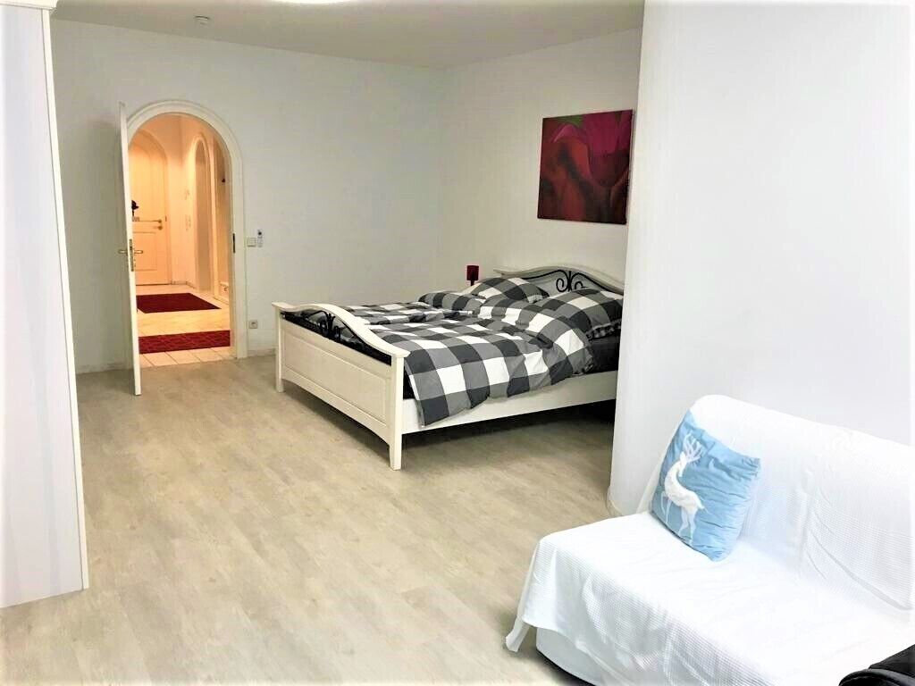 2 chambres, fer et planche à repasser, Wi-Fi, draps fournis