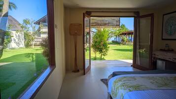 Standard Room, 1 King Bed, Pool View | 2 bedrooms, premium bedding, Select Comfort beds, in-room safe