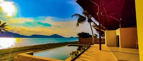 2 bedrooms, premium bedding, Select Comfort beds, in-room safe