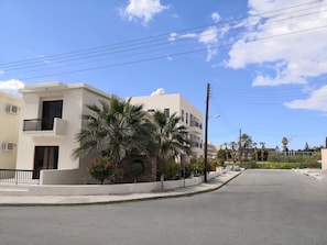 Exterior - Seashell Home Apartment Big-1Bdr-In Great Location (Paphos)