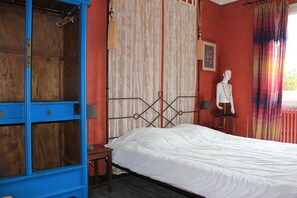 4 bedrooms