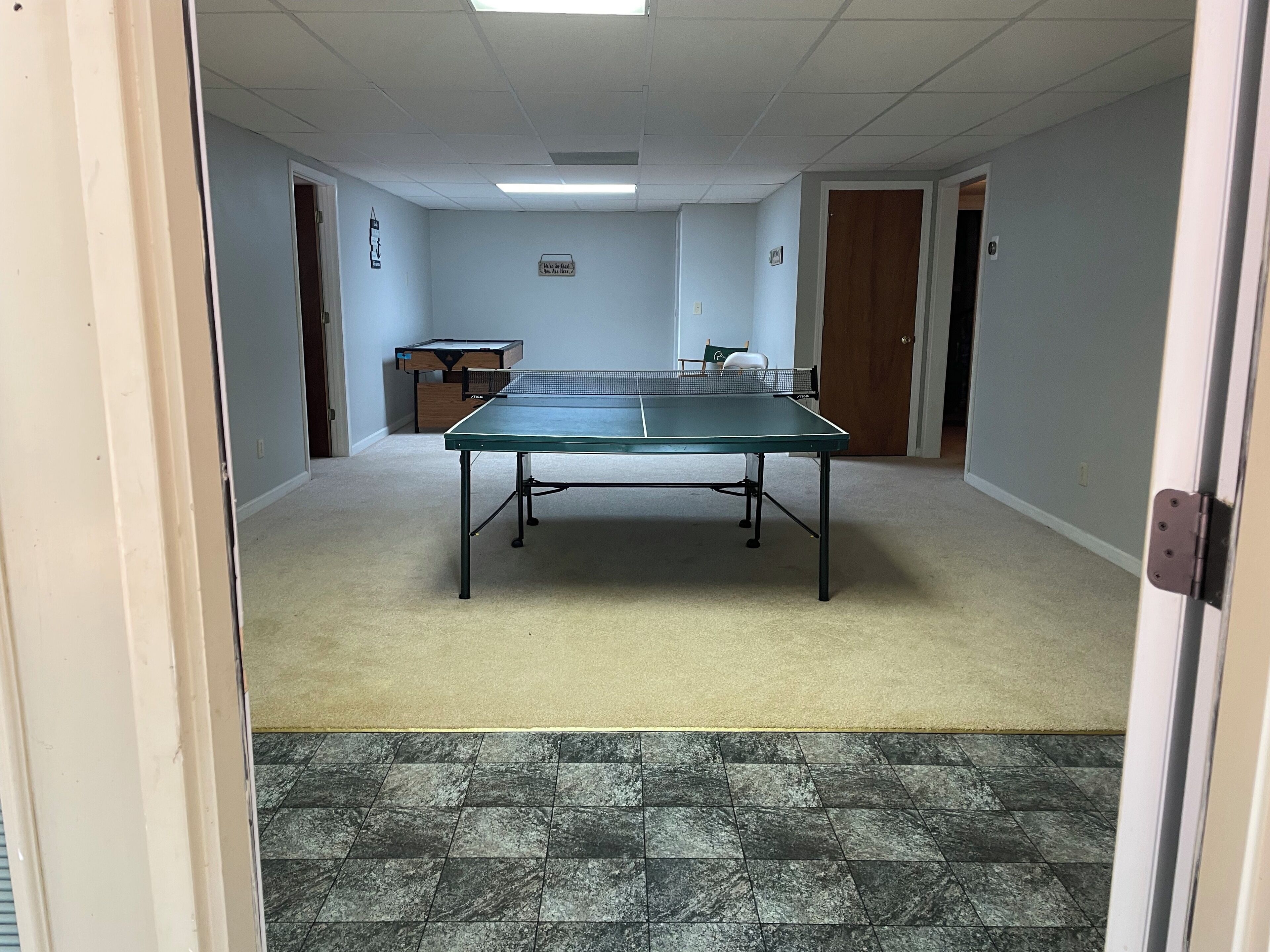 Lakefront extra large games room with Ping Pong,  Card Table. 
