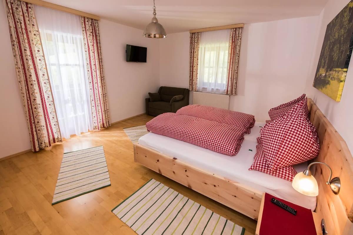 2 bedrooms, free WiFi, bed sheets