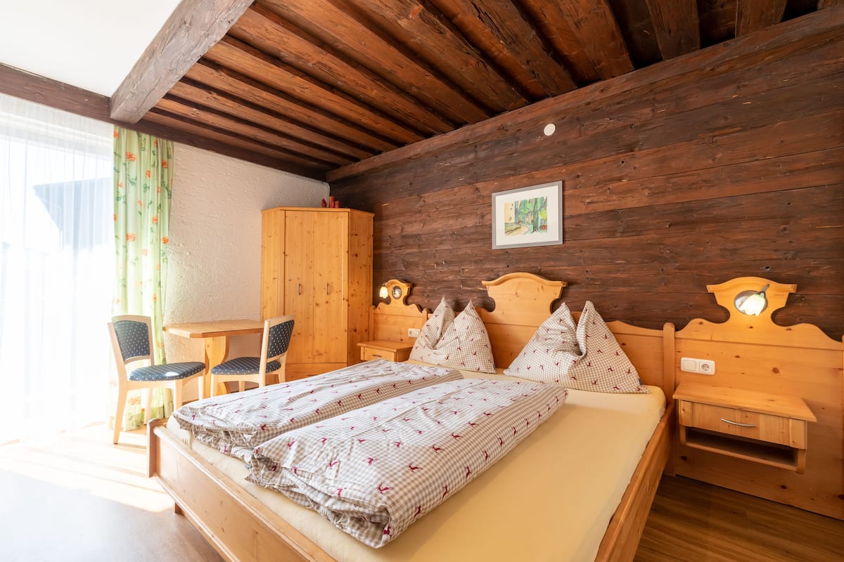Doppelzimmer (Double room 1)