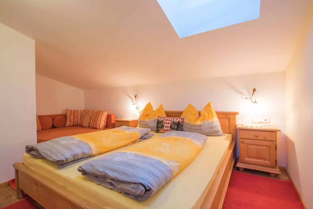 Apartment ("Sternenhimmel" (Starlit Sky))