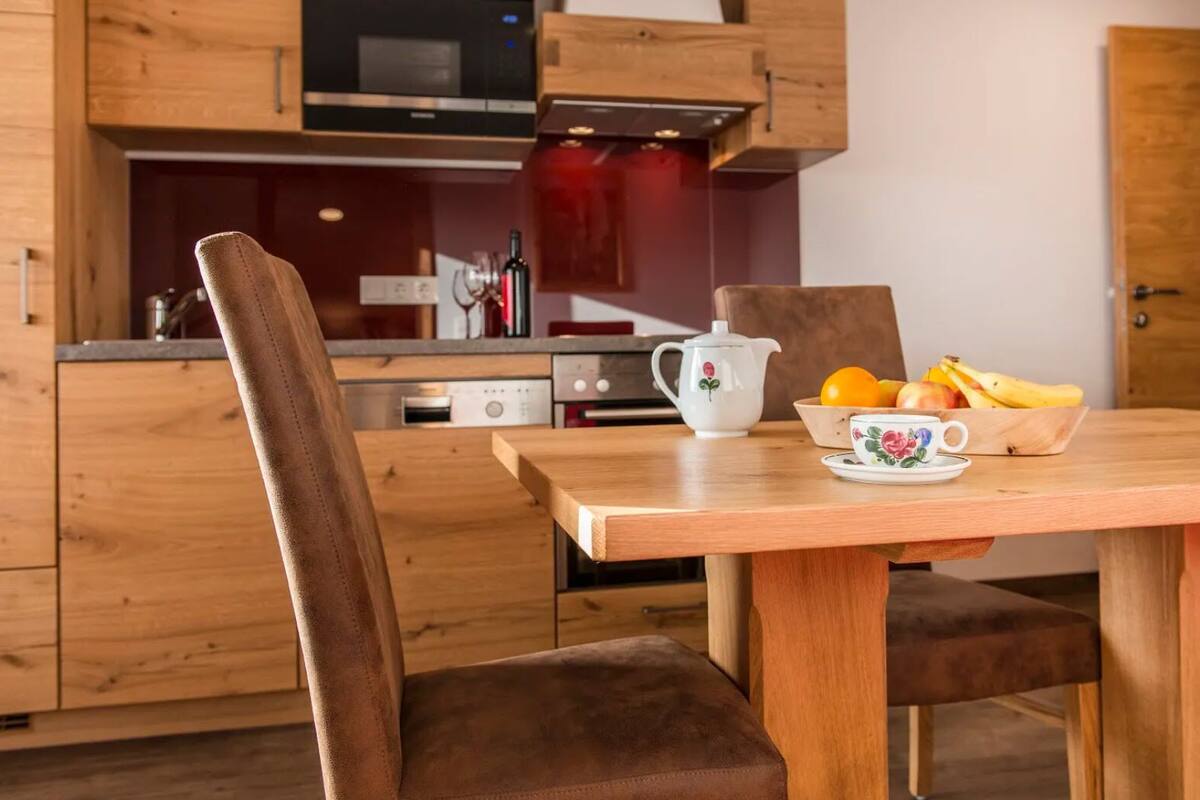 Apartment, 3 Schlafzimmer (Elmau) | Essbereich im Zimmer