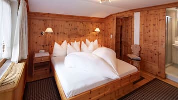 Suite (Zirbensuite) | Tempat tidur bayi gratis, Wi-Fi gratis, dan seprai linen