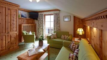 Apartemen, pemandangan gunung (Schlosskopf) | Area keluarga | TV LED