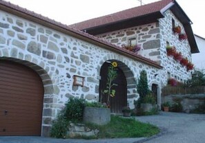 Exterior - Überlackner (Gutau)