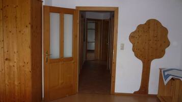 Apartment | Living area | Flat-screen TV