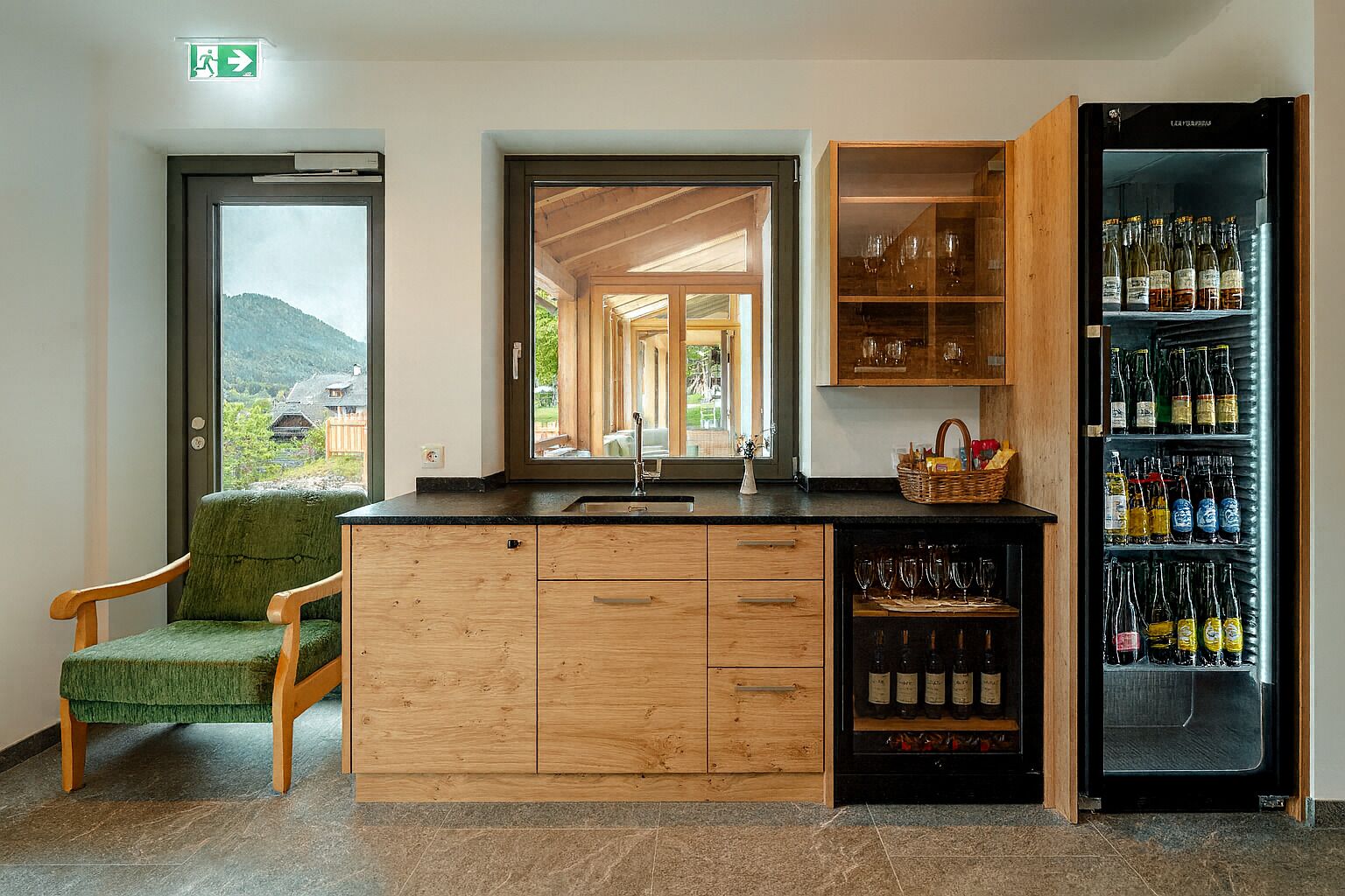 Bar lounge