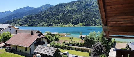 Chambre Double, balcon, vue lac | Vue de la chambre