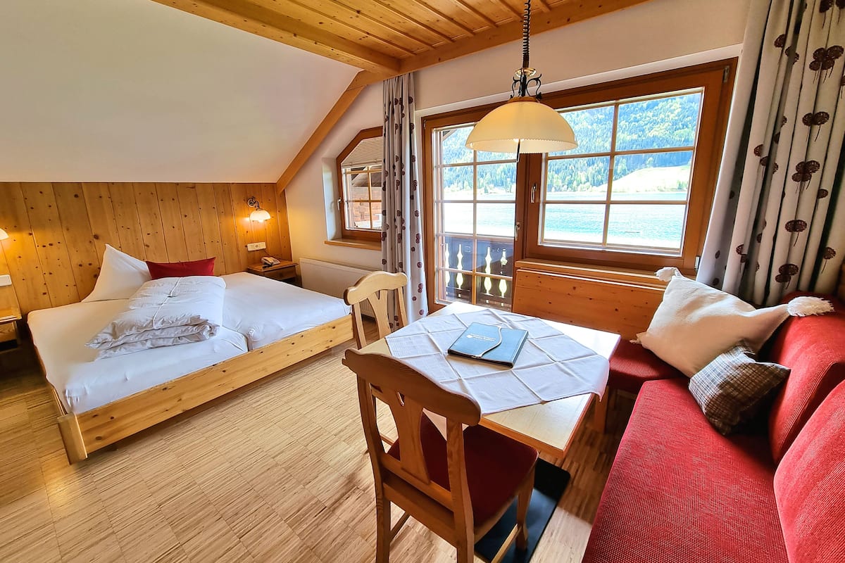 Studio, 1 Bedroom, Balcony, Lake View (incl. Cleaning fee) | 1 bedroom, premium bedding, down duvets, in-room safe