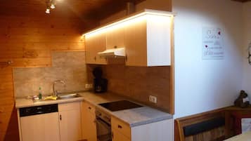 Apartment, 2 Schlafzimmer, Balkon | Eigene Küche