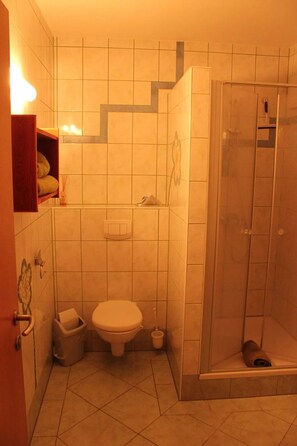 Bathroom - Kinder- und Familienbauernhof Christa (Rossleithen)