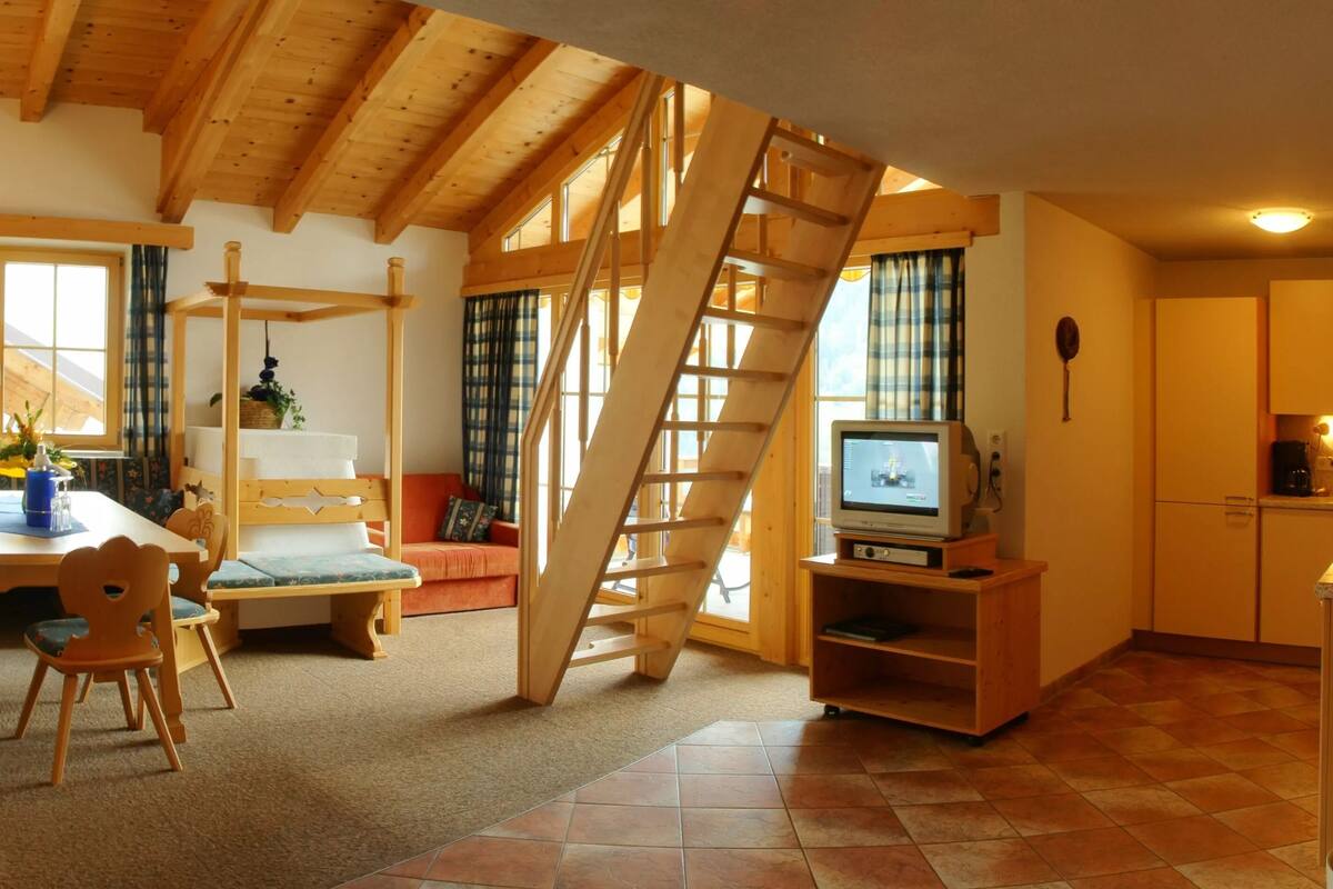 Apartment, 2 Bedrooms, Terrace | Living room